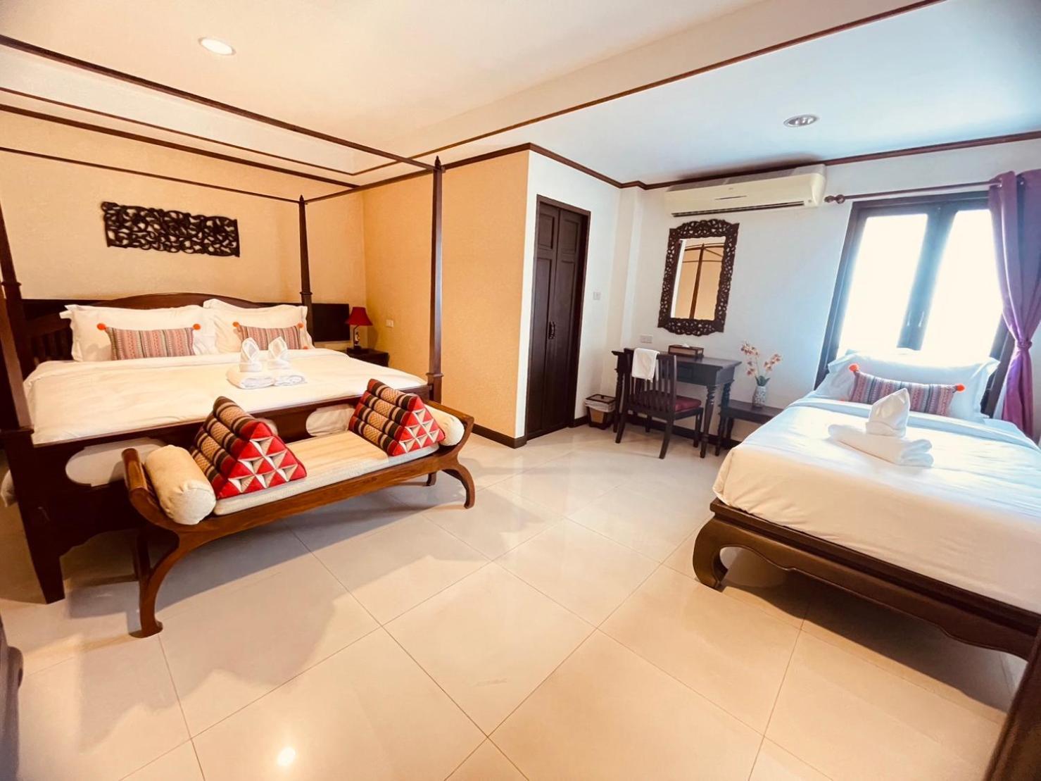 Na Thapae Chiangmai Hotel Chiang Mai Exteriör bild