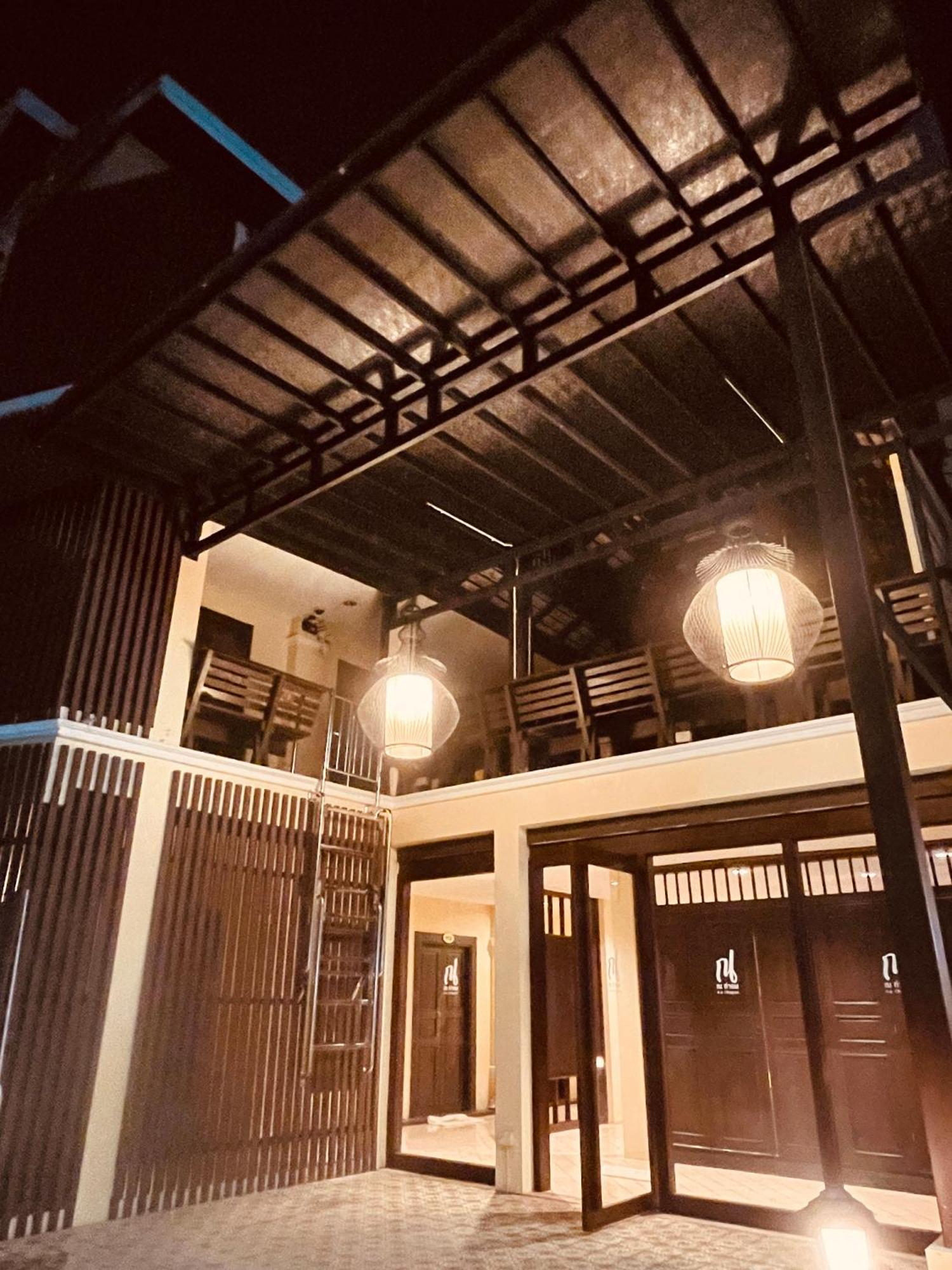 Na Thapae Chiangmai Hotel Chiang Mai Exteriör bild