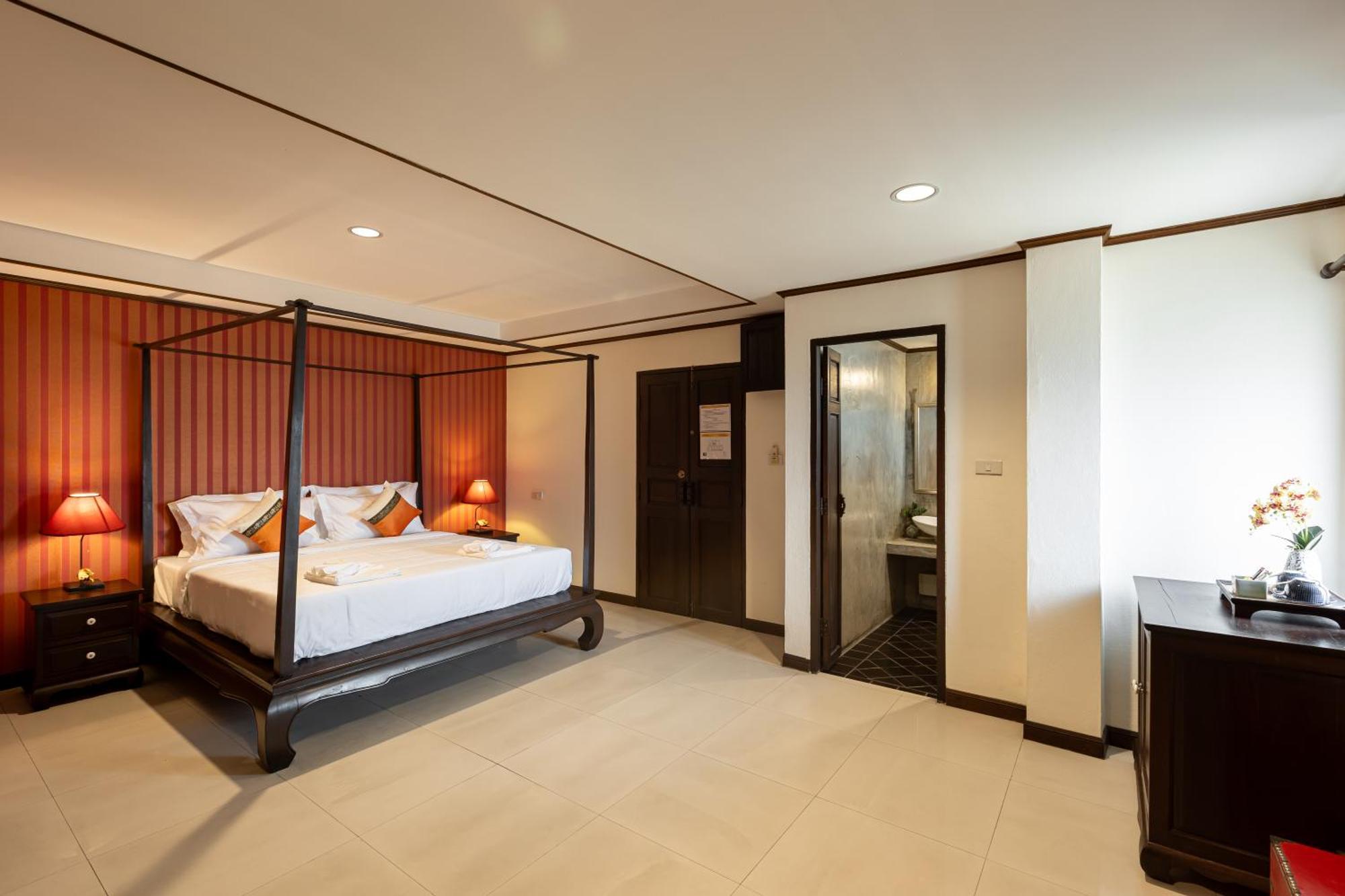 Na Thapae Chiangmai Hotel Chiang Mai Exteriör bild